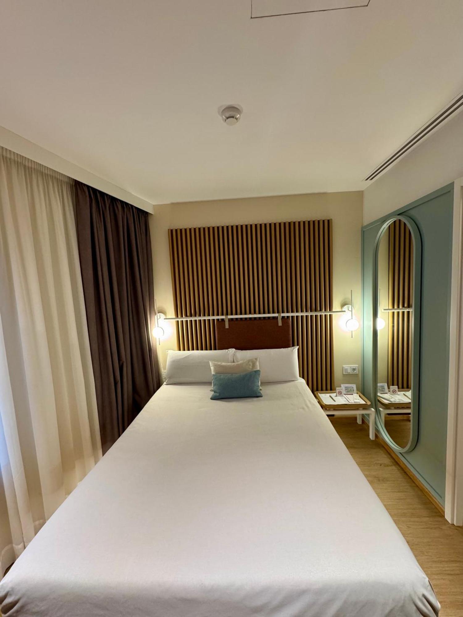 Hotel Leonor Conil Conil De La Frontera Rom bilde